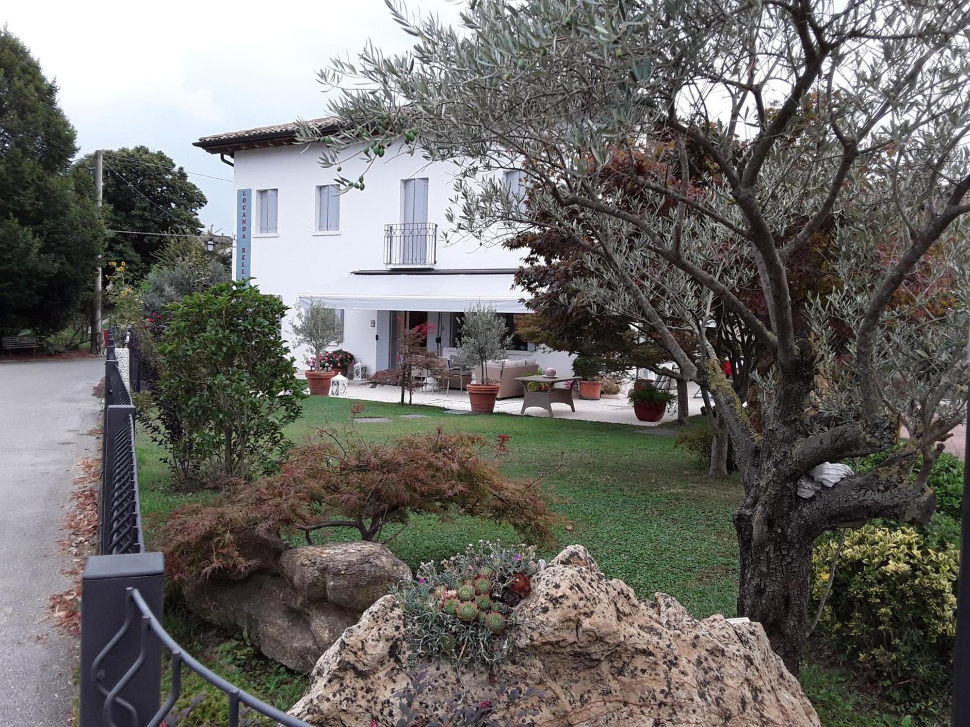 Locanda Bellavista Cavaso Del Tomba ภายนอก รูปภาพ